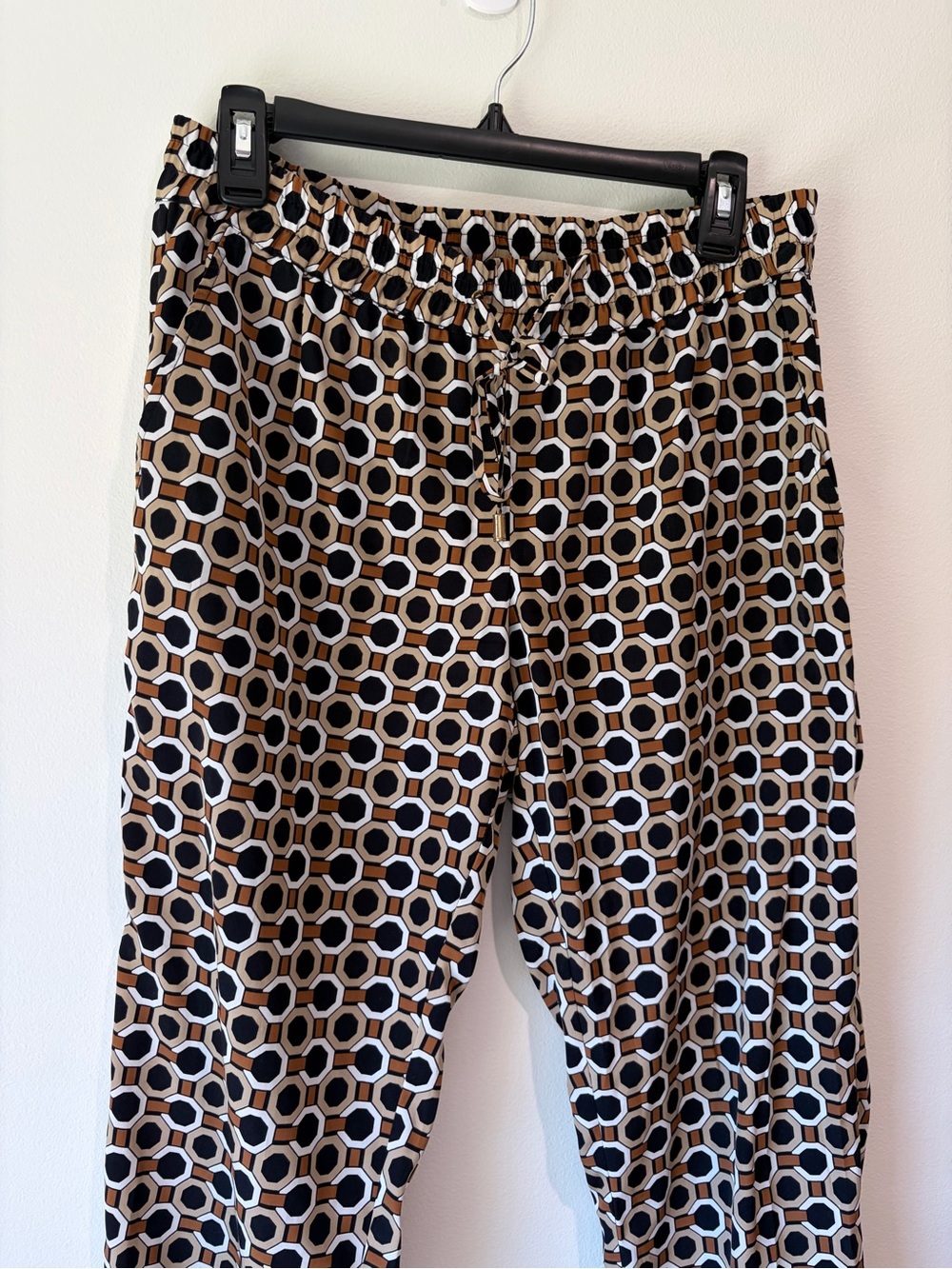 Michael Kors Geometric Drawstring Pant - Picture 9 of 10